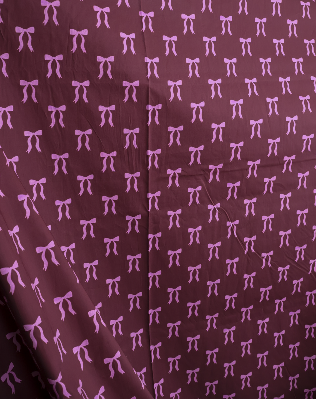 Dahlia Bomullslawn Burgunder med Rosa Sløyfer