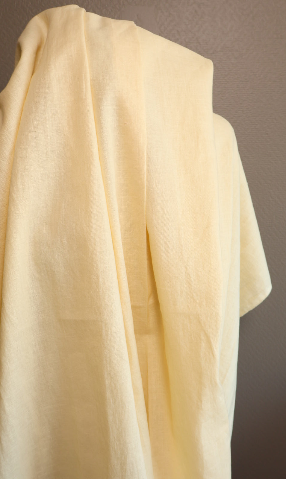 Lett Vasket Lin Butter Yellow